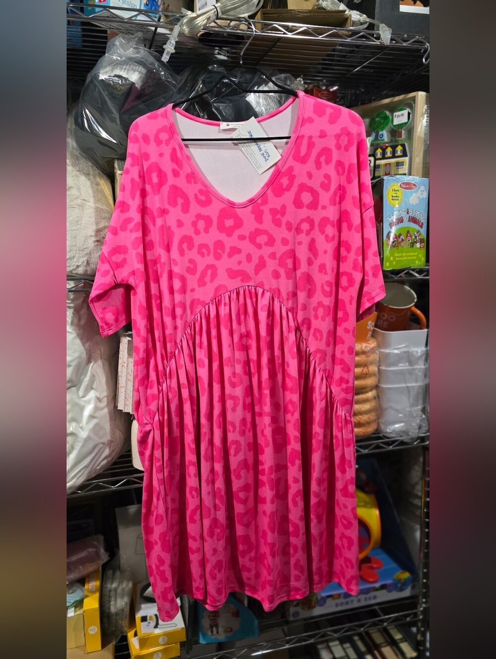 New XL Pink Leopard Print V-Neck Dress